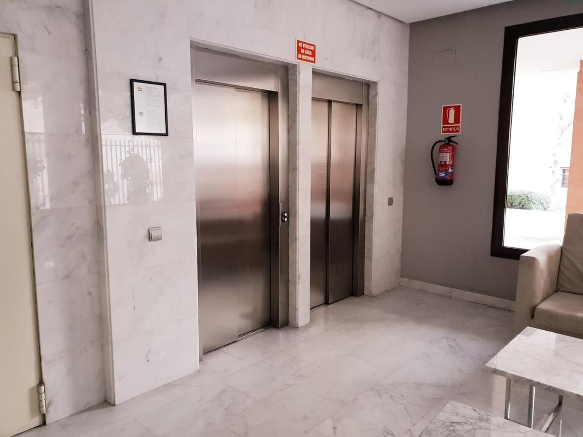 Apartment Close To Airport, Ifema Madrid Exteriér fotografie